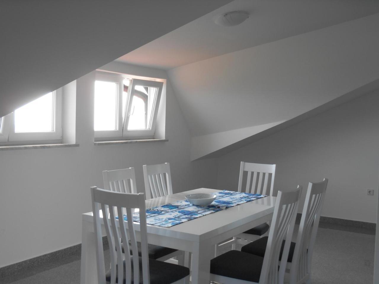 Apartments Diana Šmrika Esterno foto